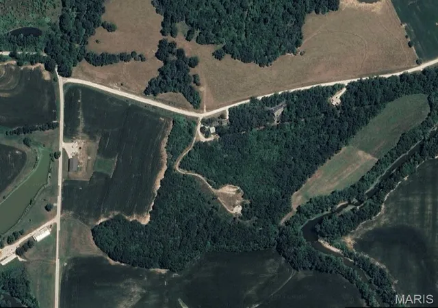 Photo 1 of Single Family Residence at 2370 Enochs Knob Rd, New Haven, MO 63068 | MLS# MIS25064243 | | Sold on 2025-09-16