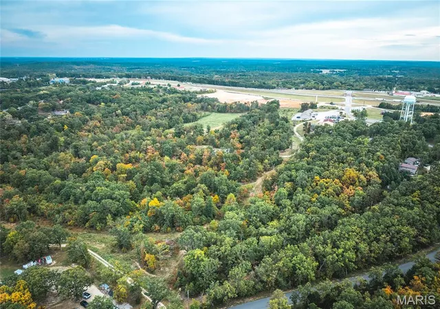 5th image of 1 Firehouse Dr, Waynesville, MO 65583 | MLS# MIS25064807