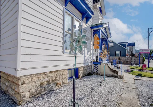 Homes for sale in Grafton, IL | 224 E Main St, Grafton, IL 62037 | MLS# MIS25066464