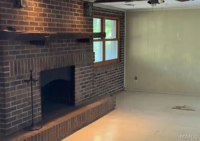 4th image of 2862 Lakewood Dr, Vandalia, IL 62471 | MLS# MIS25066596