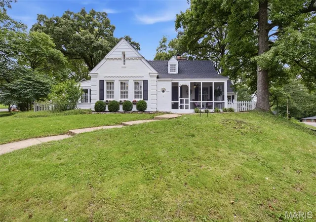 Homes for sale in Kirkwood, MO | 485 Clemens Ave, Kirkwood, MO 63122 | MLS# MIS25066934