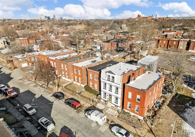 71st image of 3330 Iowa Ave, Saint Louis, MO 63118 | MLS# MIS25067481
