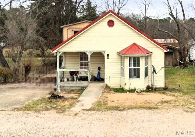 Homes for sale in Winona, MO | 8438 State Hwy 19, Winona, MO 65588 | MLS# MIS25067656