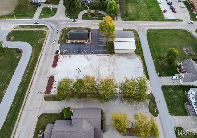 Photo 4 of Land for sale at 1120 S Liberty St, Jerseyville, IL 62052 | MLS# MIS25068153 | Listing updated on 2025-10-07
