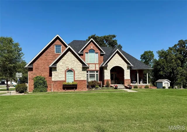 Homes for sale in Lebanon, MO | 2528 Copperwood Dr, Lebanon, MO 65536 | MLS# MIS25068320