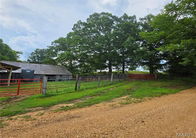 4th image of 1710 Ripley 142W-7, Gatewood, MO 63942 | MLS# MIS25068767