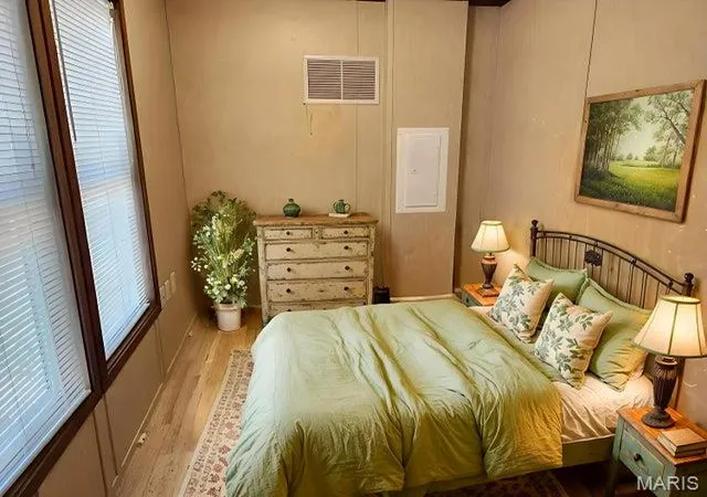 Photo 4 of Manufactured home for sale at 411 W Nelson, Conway, MO 65632 | MLS# MIS25068838 | Listing updated on 2026-10-08