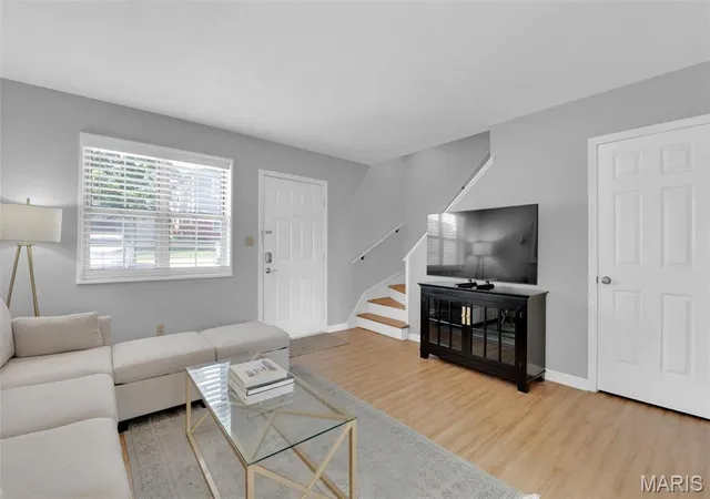 Photo 3 of Condo for sale at 1438 Bluebird Ter, Saint Louis, MO 63144 | MLS# MIS25069087 | Listing updated on 2026-09-14