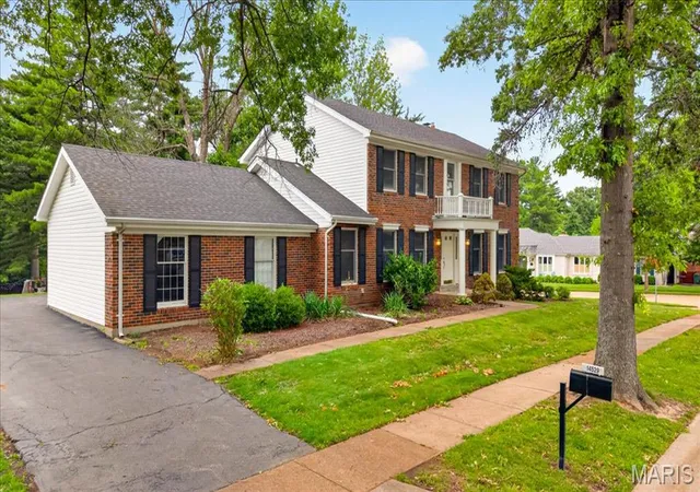 4th image of 14529 Brittania Dr, Chesterfield, MO 63017 | MLS# MIS25069195