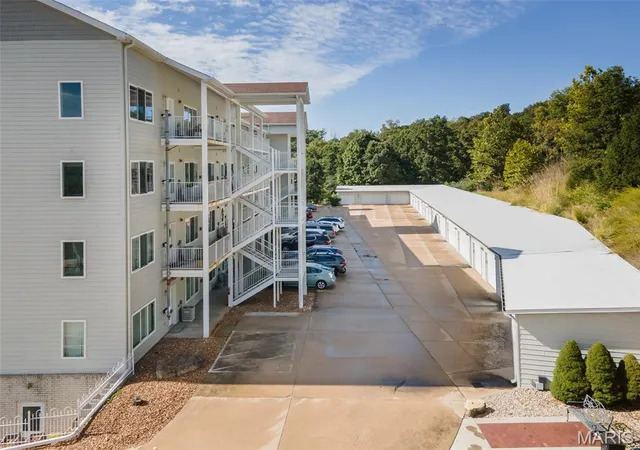 Photo 32 of Condo for sale at 401 Timber Ridge Dr #24, Grafton, IL 62037 | MLS# MIS25069336 | Listing updated on 2026-09-14