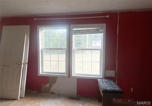 Photo 3 of Single family home for sale at 30865 Sterling Rd, Laquey, MO 65534 | MLS# MIS25069393 | Listing updated on 2026-06-30