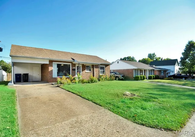 Single family home for sale at 7316 Sharp Ave, Saint Louis, MO 63116 | MLS# MIS25069404 | Listing updated on 2025-11-28