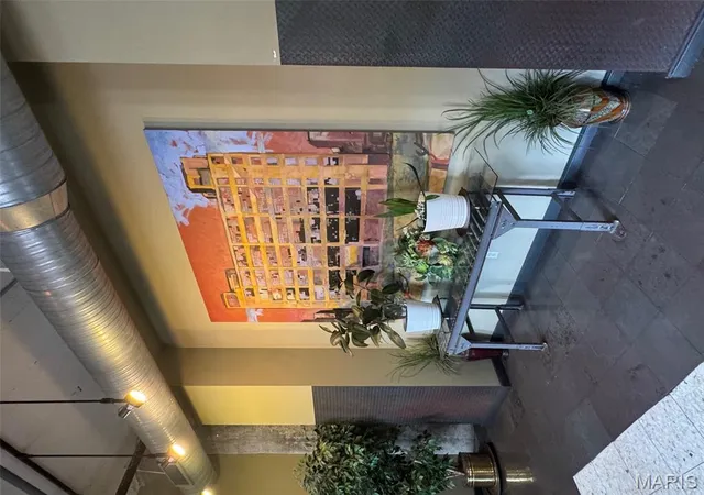 Photo 2 of Sale Pending at 2020 Washington Ave #503, Saint Louis, MO 63103 | MLS# MIS25069791 | Listing updated on 2026-07-29