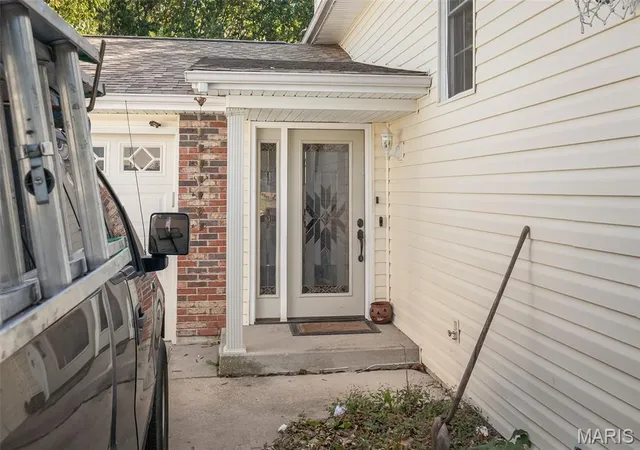 Homes for sale in Wentzville, MO | 502 Hunter Chaise Dr, Wentzville, MO 63385 | MLS# MIS25070421