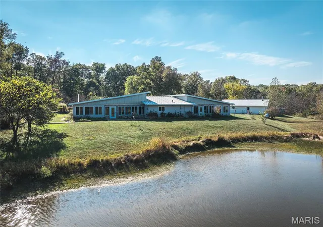Photo 3 of House for sale at 98 Turkey Ridge Ln, Steelville, MO 65565 | MLS# MIS25070921 | Listing updated on 2026-10-04
