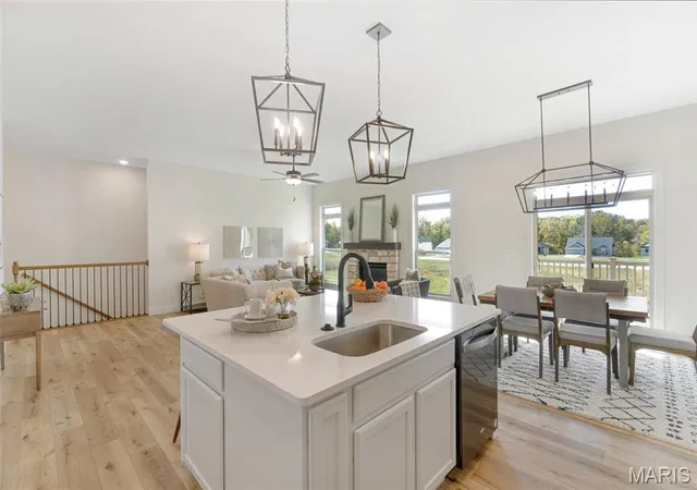 3rd image of 96 Fiddlers Close #96 STB, Washington, MO 63090 | MLS# MIS25071023