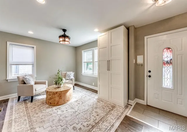 Photo 2 of Single Family Residence at 2825 Telegraph Rd, Saint Louis, MO 63125 | MLS# MIS25071161 |  | Sold on 2026-02-03