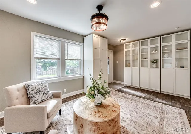 Photo 3 of Single Family Residence at 2825 Telegraph Rd, Saint Louis, MO 63125 | MLS# MIS25071161 |  | Sold on 2026-02-03