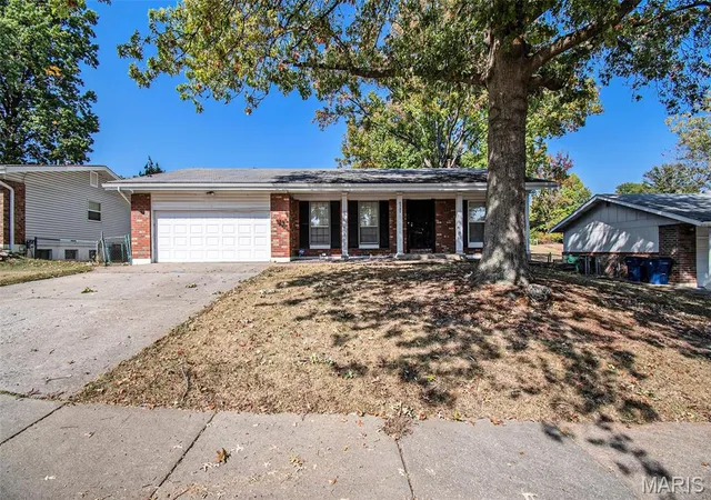 1st image of 4327 Sulla Dr, Florissant, MO 63033 | MLS# MIS25071322