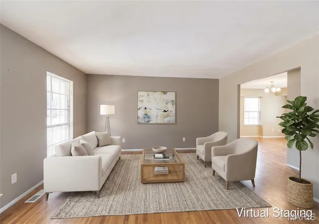 Photo 4 of Single family home for sale at 4327 Sulla Dr, Florissant, MO 63033 | MLS# MIS25071322 | Listing updated on 2026-10-01