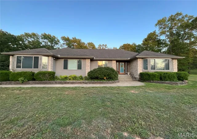 Homes for sale in West Plains, MO | 7584 Private Road 2453, West Plains, MO 65775 | MLS# MIS25071474