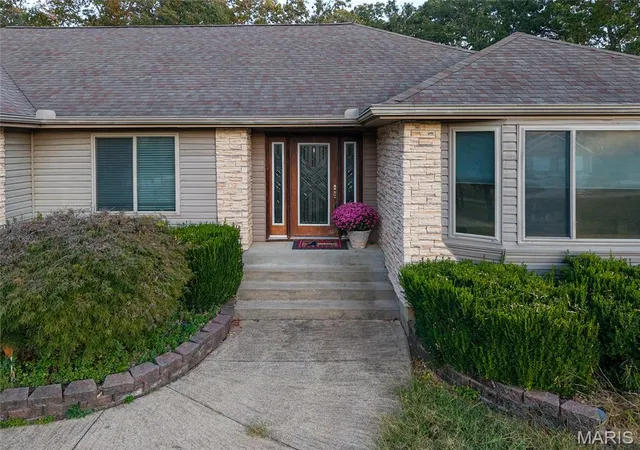 Photo 1 of Single family home for sale at 7584 Private Road 2453, West Plains, MO 65775 | MLS# MIS25071474 | Listing updated on 2026-10-21