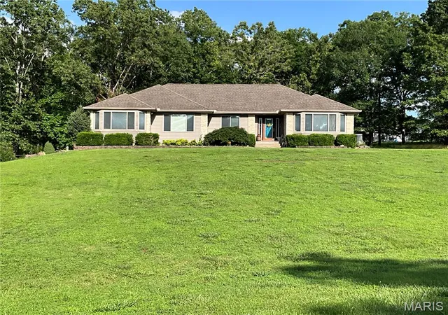 Homes for sale in West Plains, MO | 7584 Private Road 2453, West Plains, MO 65775 | MLS# MIS25071474