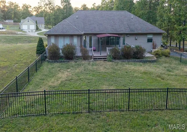 Photo 4 of Single family home for sale at 7584 Private Rd 2453, West Plains, MO 65775 | MLS# MIS25071474 | Listing updated on 2026-10-25