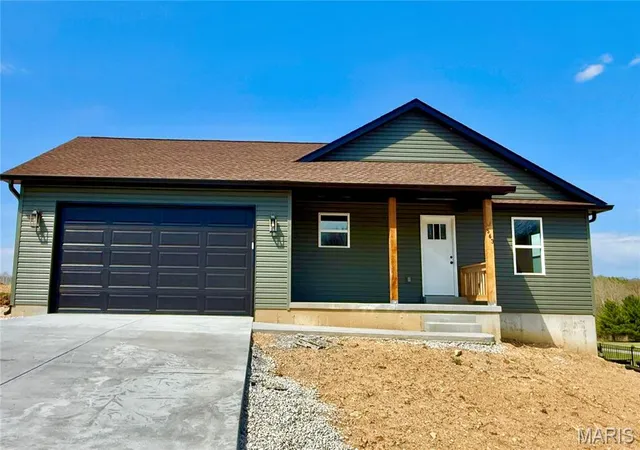 Photo 3 of Single family home for sale at 563 Calvey Heights Ct, Robertsville, MO 63072 | MLS# MIS25071953 | Listing updated on 2026-09-28