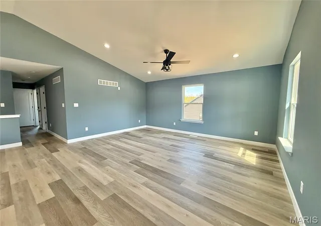 Photo 3 of Single family home for sale at 563 Calvey Heights Ct, Robertsville, MO 63072 | MLS# MIS25071953 | Listing updated on 2026-09-28