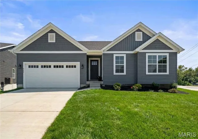 Photo 1 of Single family home for sale at 960 Brookfield Chase Ct, Florissant, MO 63031 | MLS# MIS25072413 | Listing updated on 2026-09-07