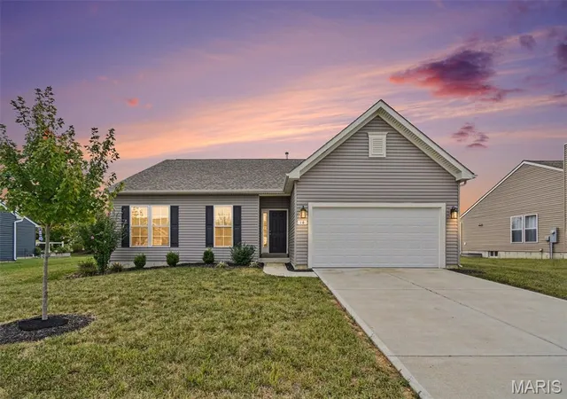 Photo 1 of Single family home for sale at 14 Stone Brg Dr, Moscow Mills, MO 63362 | MLS# MIS25072437 | Listing updated on 2026-09-27