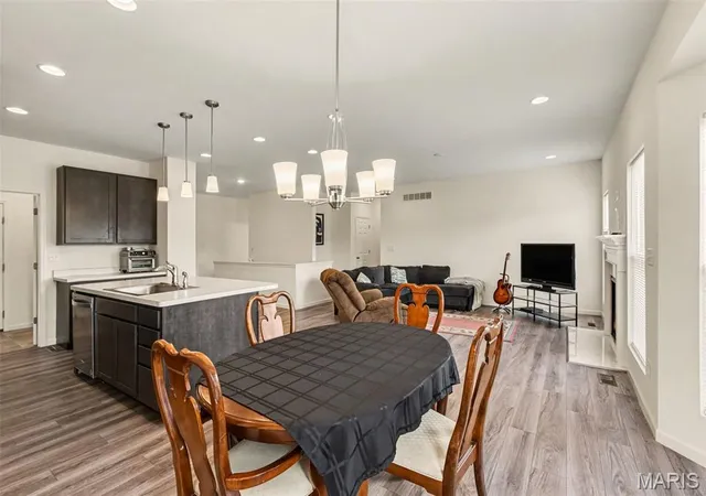 Photo 3 of Single family home for sale at 14 Stone Brg Dr, Moscow Mills, MO 63362 | MLS# MIS25072437 | Listing updated on 2026-09-27