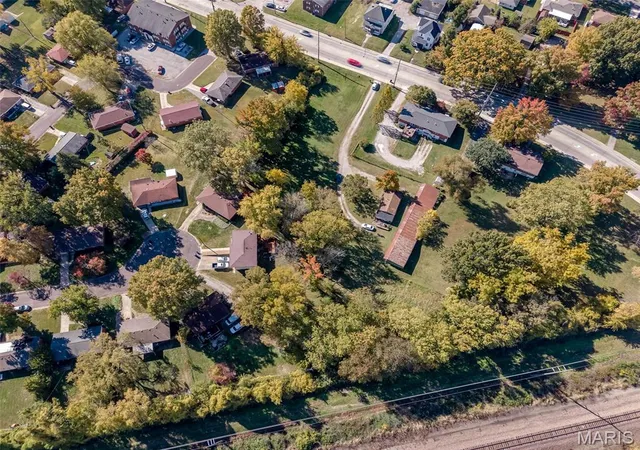 Homes for sale in Belleville, IL | 2264 W Frank Scott Pkwy, Belleville, IL 62223 | MLS# MIS25072625