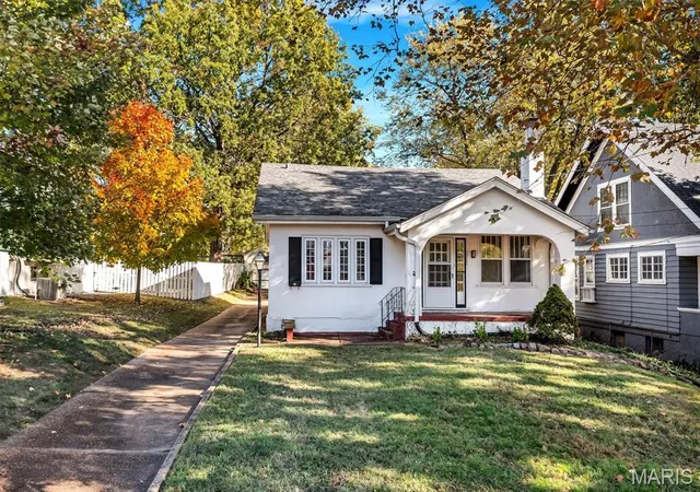 Photo 1 of Single Family Residence at 1730 Del Norte Ave, Saint Louis, MO 63117 | MLS# MIS25073735 | | Sold on 2025-12-04