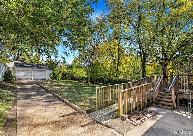 Photo 3 of Single Family Residence at 1730 Del Norte Ave, Saint Louis, MO 63117 | MLS# MIS25073735 | | Sold on 2025-12-04