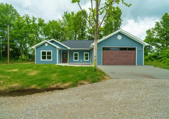 Homes for sale in St James, MO | 600 Christine Ave, St James, MO 65559 | MLS# MIS25073765