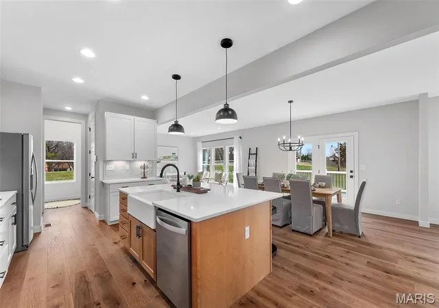 Photo 3 of Single family home for sale at 1 Bridgeport @ Chateau De Fond Du Lac, Lake St Louis, MO 63367 | MLS# MIS25074803 | Listing updated on 2026-09-02