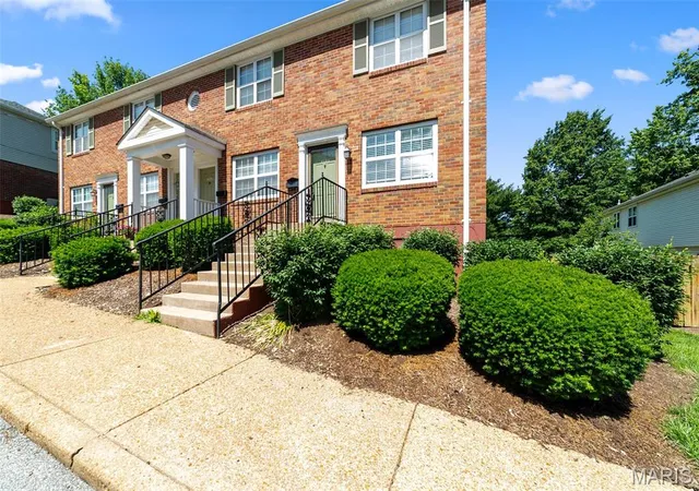 4th image of 1509 Swallow Dr, Saint Louis, MO 63144 | MLS# MIS25075133
