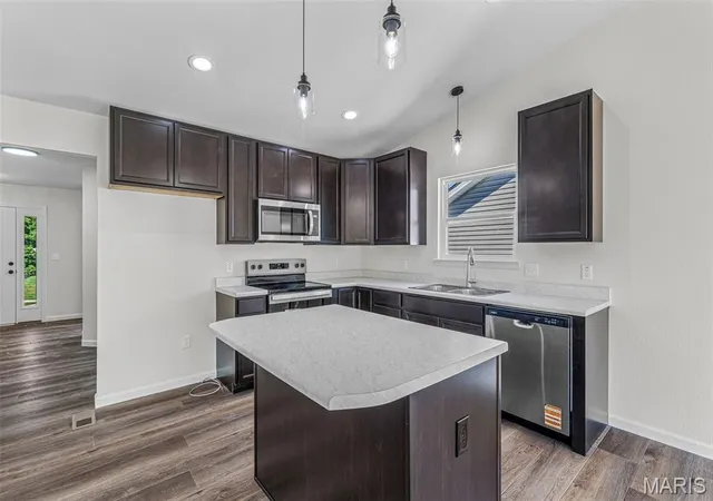Photo 3 of Single family home for sale at 0 Hawk Ridge Estates Jefferson Model, Hillsboro, MO 63050 | MLS# MIS25075163 | Listing updated on 2026-10-09