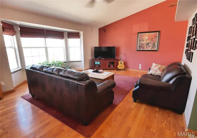 Photo 1 of Single Family Residence at 1681 Chapman Ct, Saint Charles, MO 63303 | MLS# MIS25075408 |  | Sold on 2026-01-23