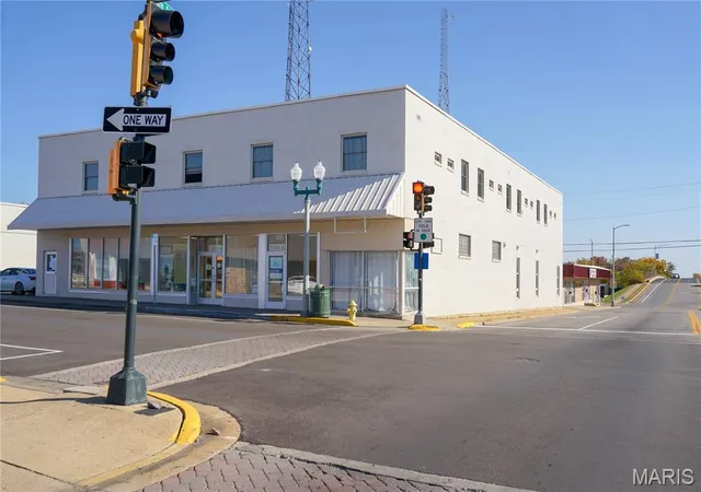 1st image of 1000 N Pine St, Rolla, MO 65401 | MLS# MIS25075848