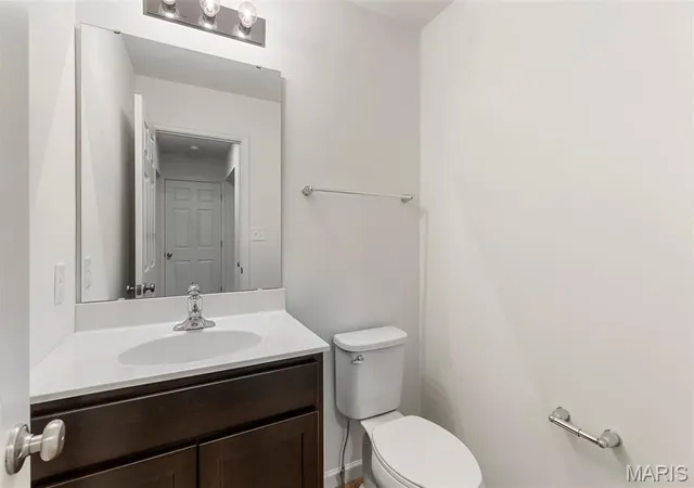 Photo 3 of Single family home for sale at 12240 Louiselle Park Dr, Maryland Heights, MO 63146 | MLS# MIS25076410 | Listing updated on 2026-05-08