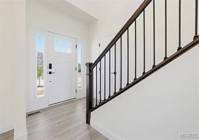 2nd image of 23 Bluestem Ct, Lake St Louis, MO 63367 | MLS# MIS25076418