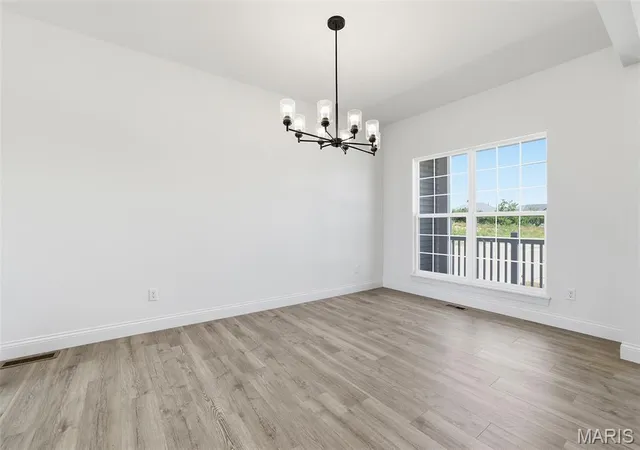 3rd image of 23 Bluestem Ct, Lake St Louis, MO 63367 | MLS# MIS25076418