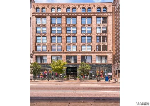 Photo 3 of Condo for sale at 901 Washington Ave #605, Saint Louis, MO 63101 | MLS# MIS25076485 | Listing updated on 2026-09-16