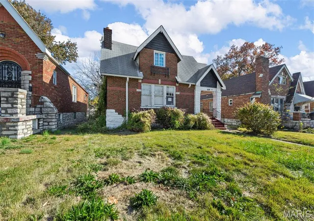 2nd image of 8738 Partridge Ave, Saint Louis, MO 63147 | MLS# MIS25076762