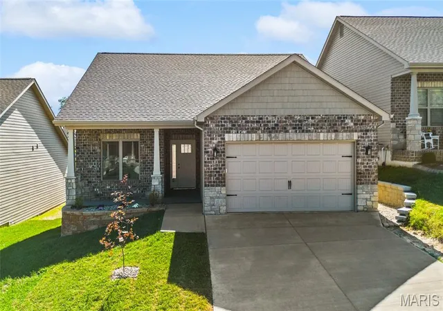 Photo 1 of Single family home for sale at 8084 Villa Valley, Caseyville, IL 62232 | MLS# MIS25076921 | Listing updated on 2026-10-22