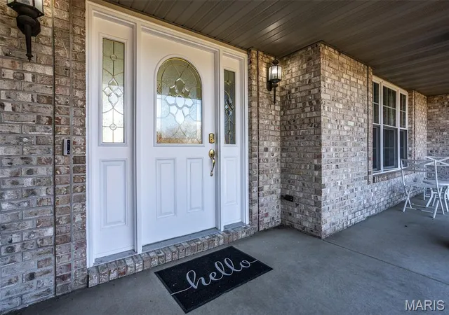 Photo 4 of Single family home for sale at 31899 Red Oak Dr, Brighton, IL 62012 | MLS# MIS25076949 | Listing updated on 2026-10-27