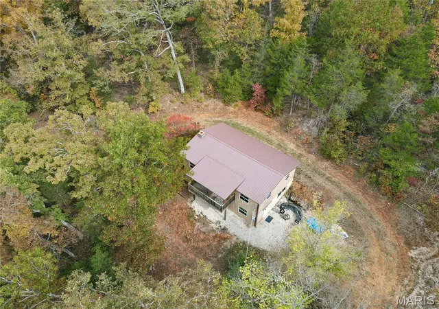 3rd image of 14641 Engledow Springs Rd, De Soto, MO 63020 | MLS# MIS25076989